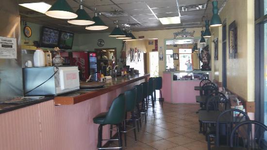 Jenna's Breezeway Bar & Grill