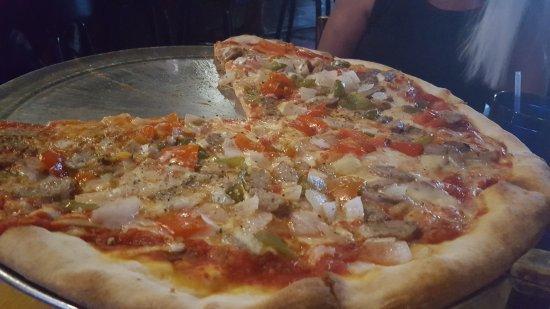Tuttorosso Pizzeria Napoletana