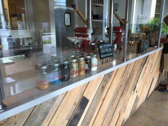 Lulu's Nitrogen Ice Cream