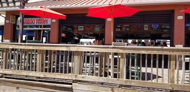 Bamboo Willie's Beachside Bar