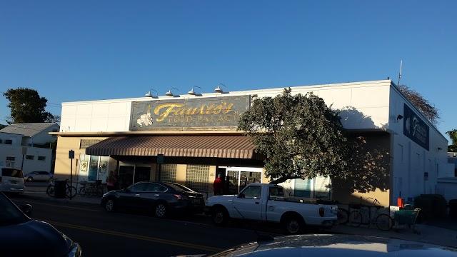 Fausto's Food Palace