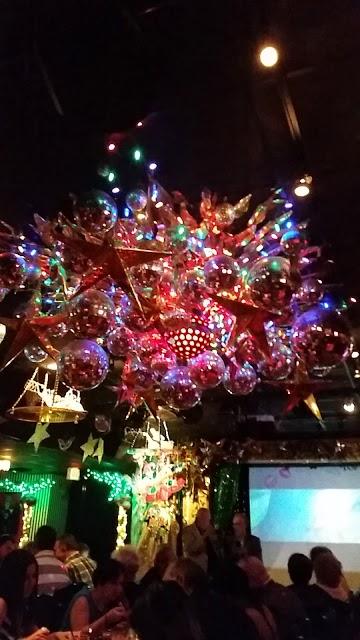 Lips Drag Queen Show Palace