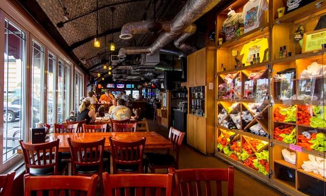 Ricky T's Bar & Grille