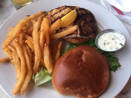 Two Georges at The Cove