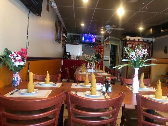 Aroy Thai and Sushi