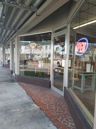 Common Grounds Coffee Shop