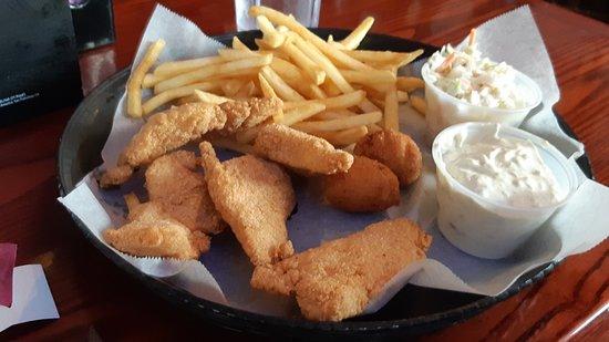 Steamboat's Bar & Grill