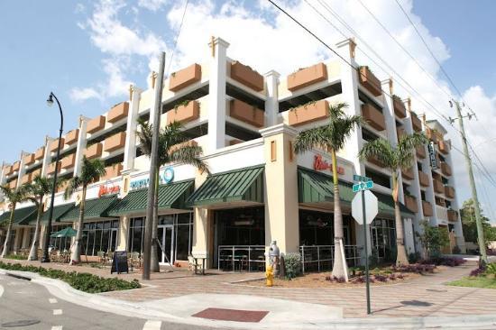 Bru's Room Sports Grill