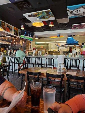 LowBrow Pizza & Beer
