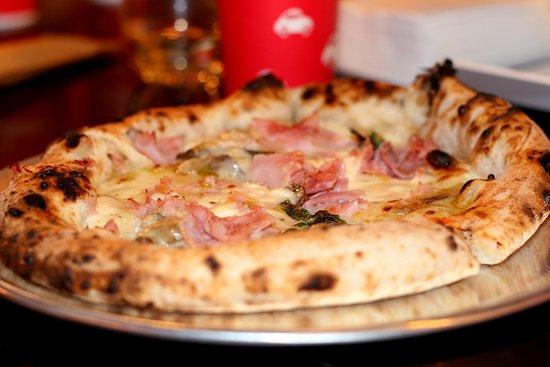 Pummarola MidTown Pizzeria Napoletana
