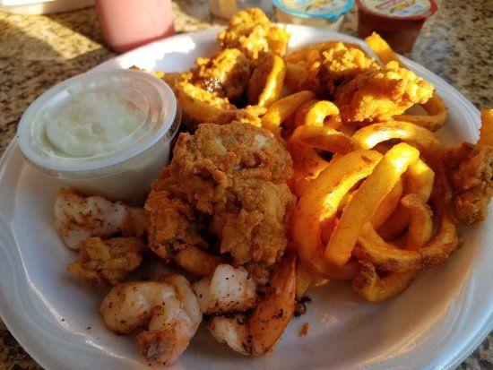 Big Deck Bar & Grill