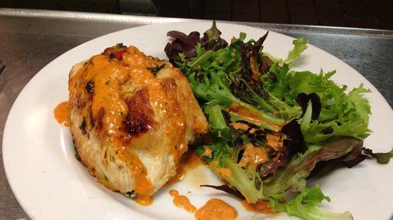 Monty's Restaurant and Pizzeria