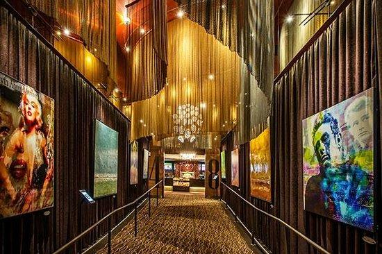 iPic Theaters