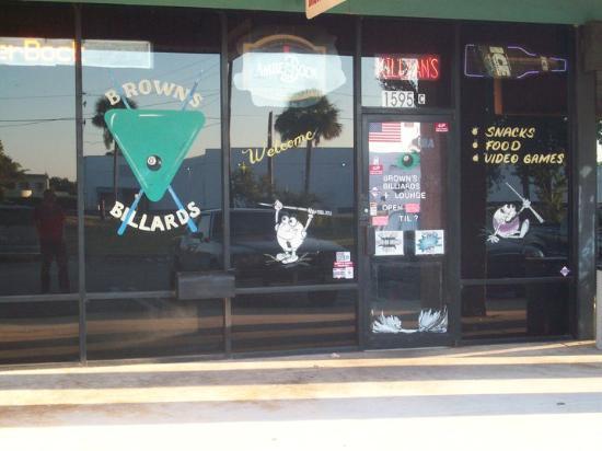 Brown's Billiards