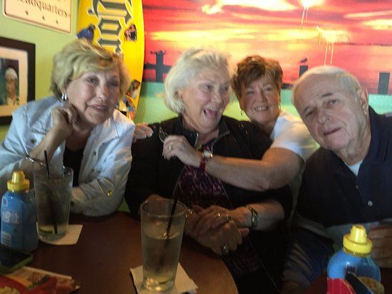 Sundestin Bar and Grill