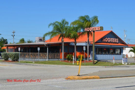 Hooters