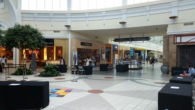 West Oaks Mall