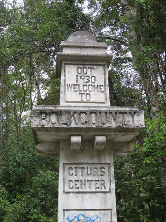 Forgotten Citrus Center Monument #2