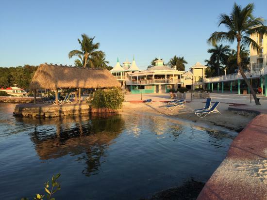 Breezer's Tiki Bar